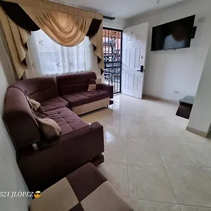 https://casa-muy-central-villa.colombiamedellinhotels.com